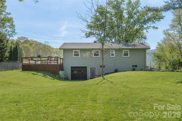 65 Lakeview Street, Clyde, NC 28721