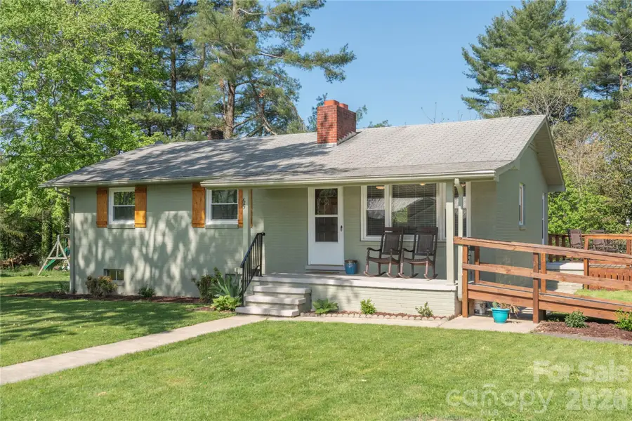 65 Lakeview Street, Clyde, NC 28721 - #3