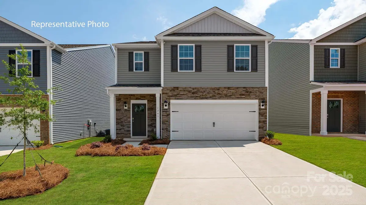 1101 37th Avenue Lane Ne, Hickory, NC 28601 - Image #1