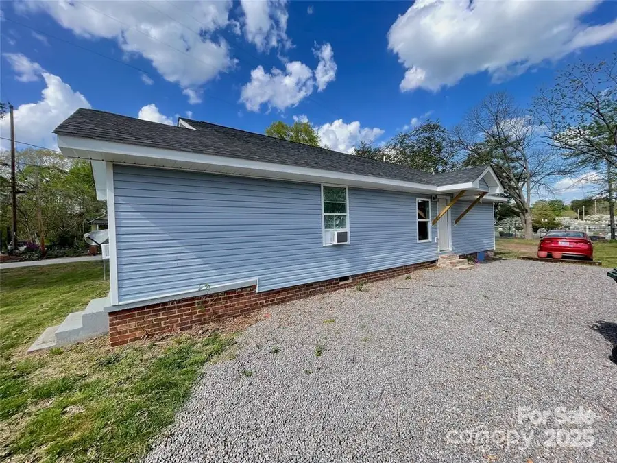 161 Cannon Avenue Nw, Concord, NC 28025 - Image #2