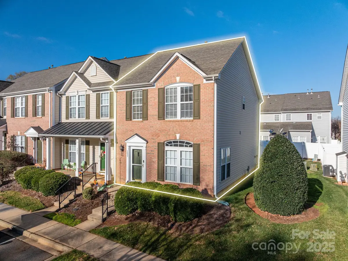 7937 Mariners Pointe Circle, Denver, NC 28037 - Image #1