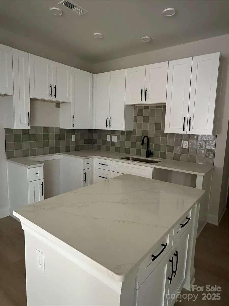 4504/4506 W Tyvola Road, Charlotte, NC 28208 - Image #2