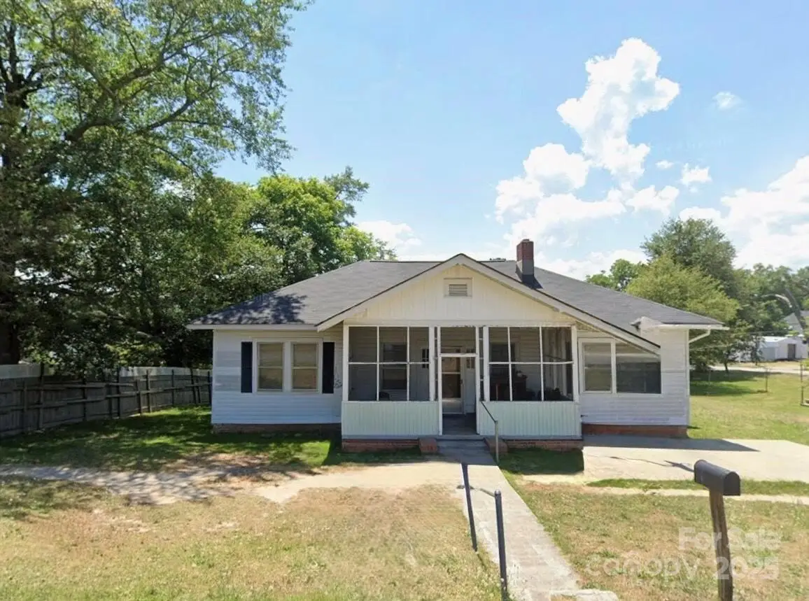 8 Maple Street, Great Falls, SC 29055 - Image #1