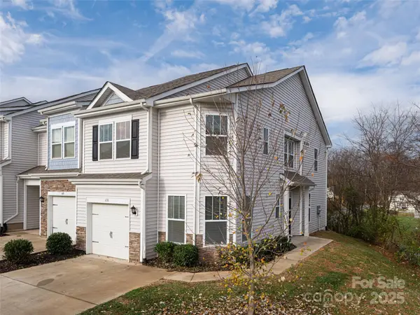 610 Santa Clara Drive, Asheville, NC 28806