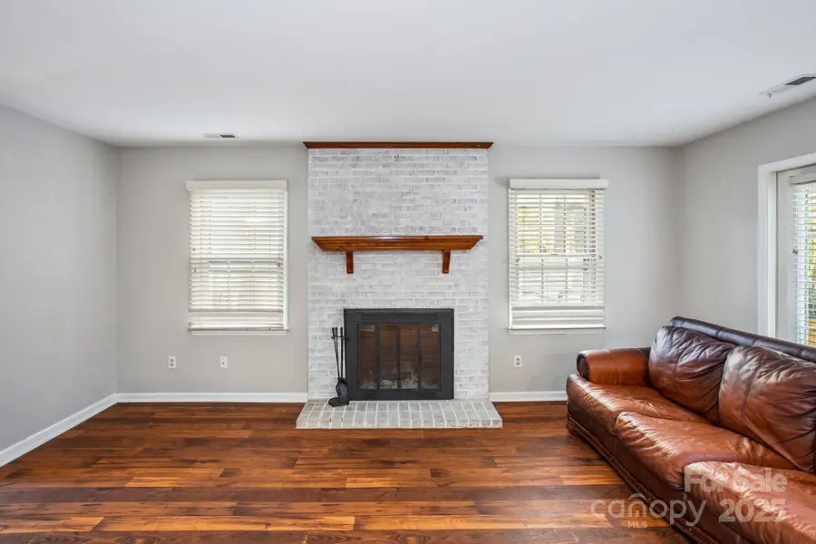 2010 Dembrigh Lane, Charlotte, NC 28262 - Image #3