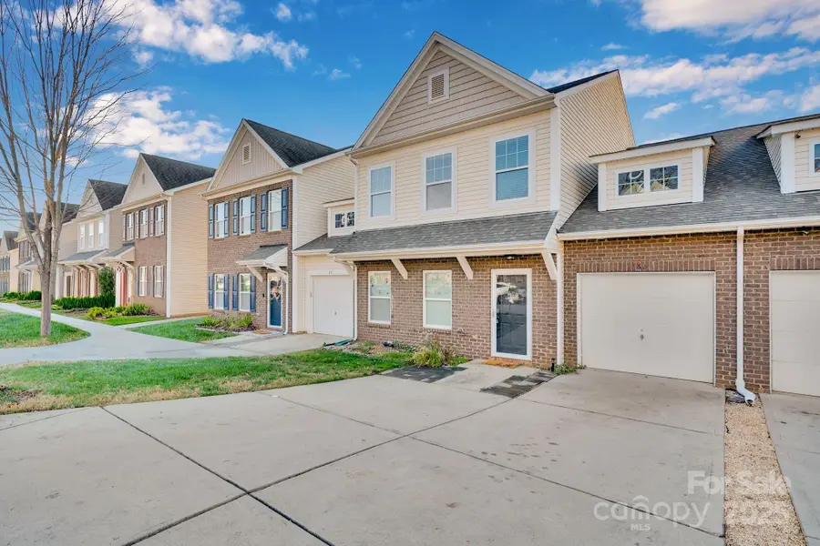 433 Battery Circle, Clover, SC 29710 - Image #2