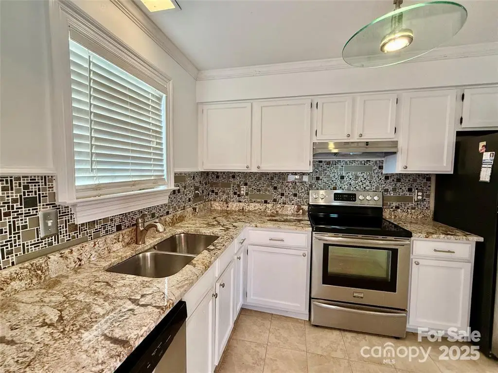 6130 Heathstone Lane, Charlotte, NC 28210 - Image #1