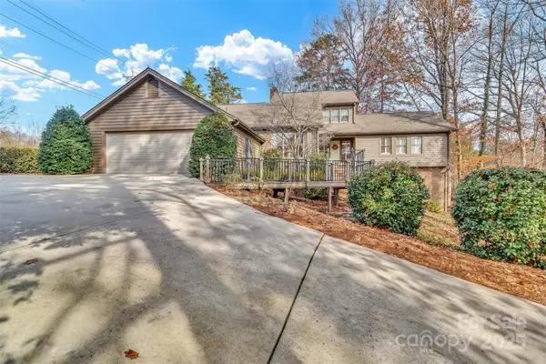3 Lake Ridge Road, Clover, SC 29710