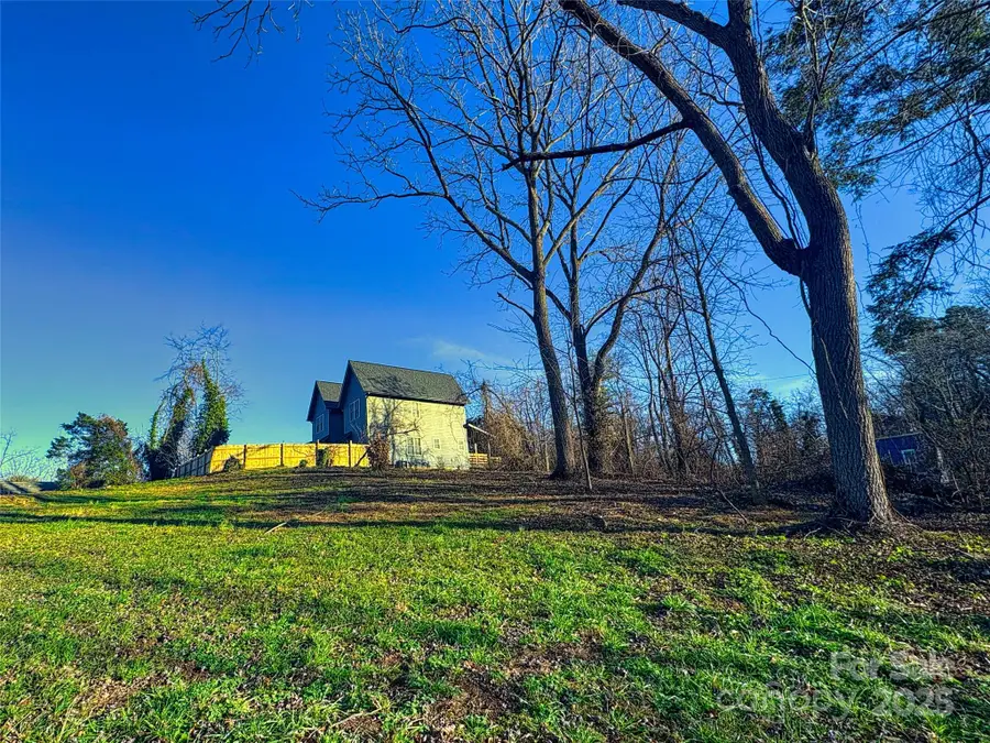 99999 Atlanta Avenue, Asheville, NC 28806 - Image #2