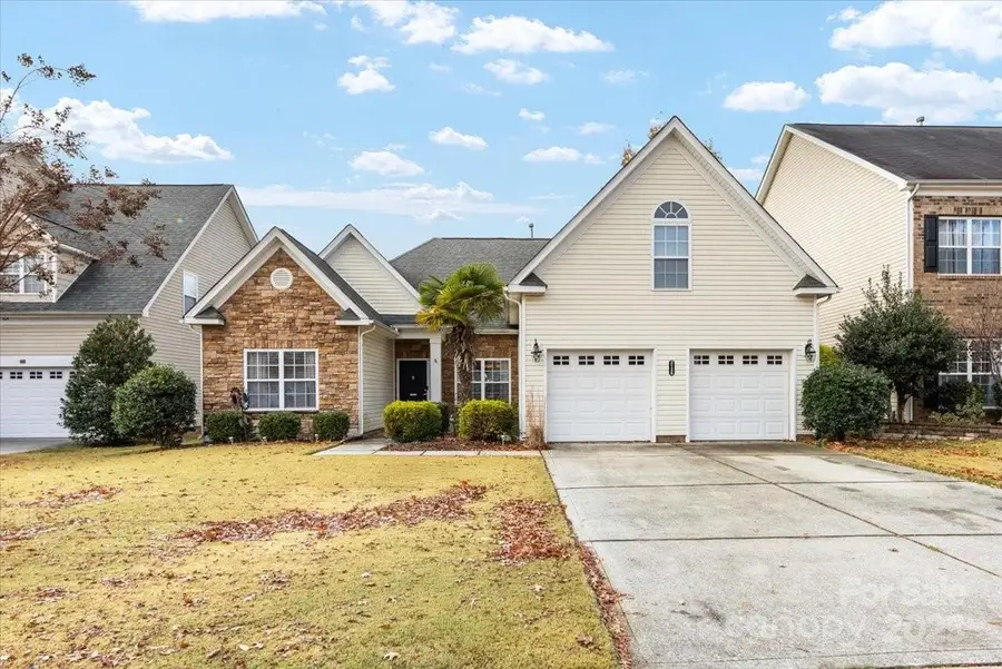 2126 Blue Iris Drive, Matthews, NC 28104 - Image #2