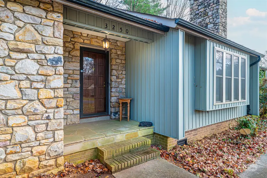3250 15th Street Ne, Hickory, NC 28601 - Image #3