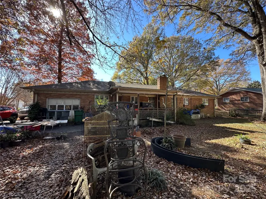 6547 Louglen Circle, Charlotte, NC 28212 - Image #2