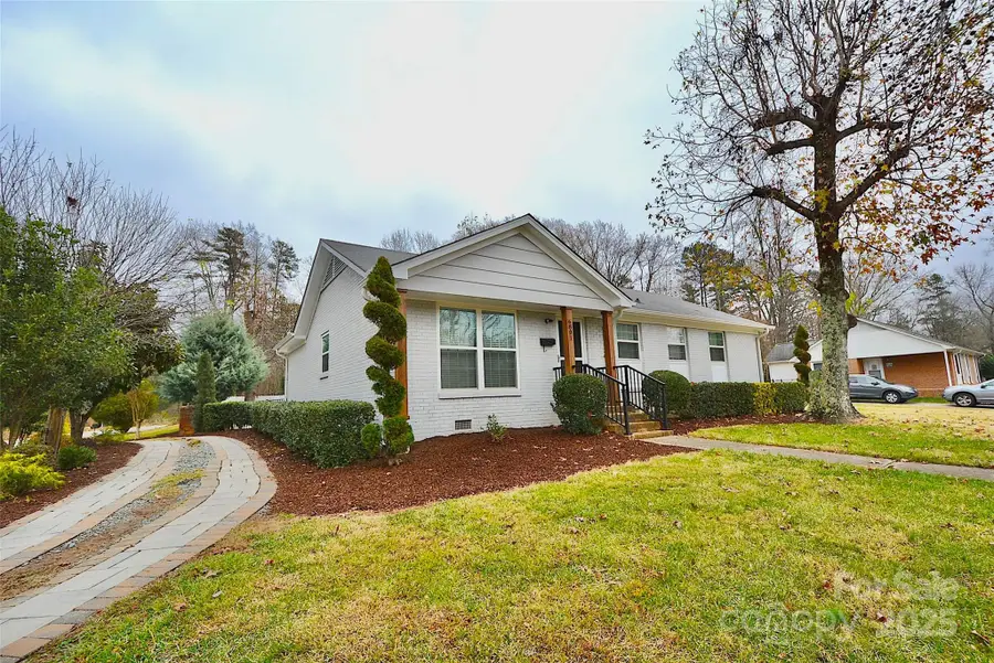 6801 Barrington Drive, Charlotte, NC 28215 - Image #3