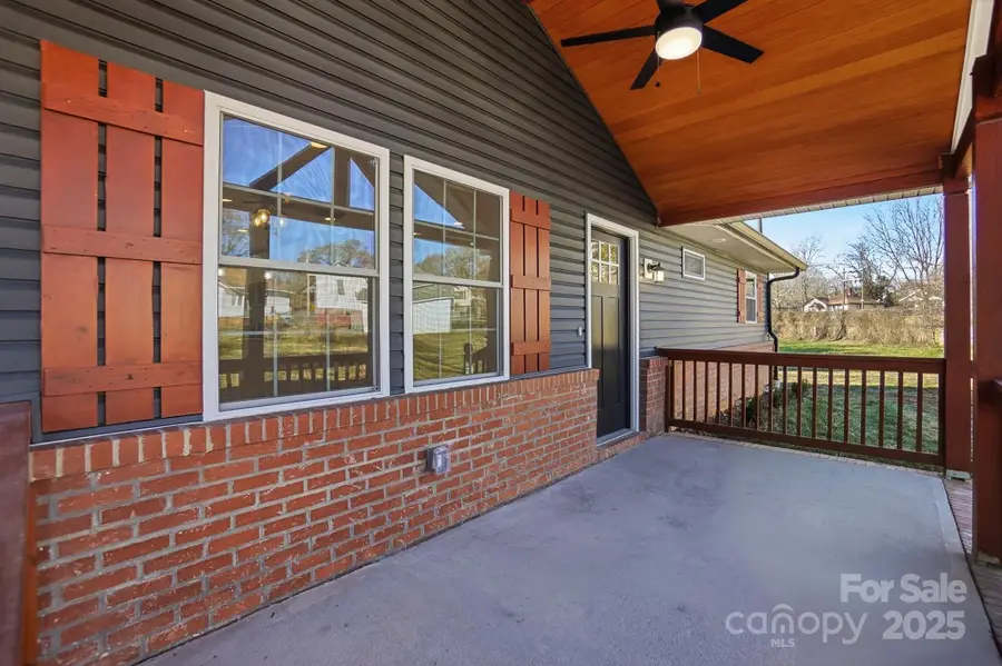 1015 W 6th Avenue B Avenue, Gastonia, NC 28052 - Image #3