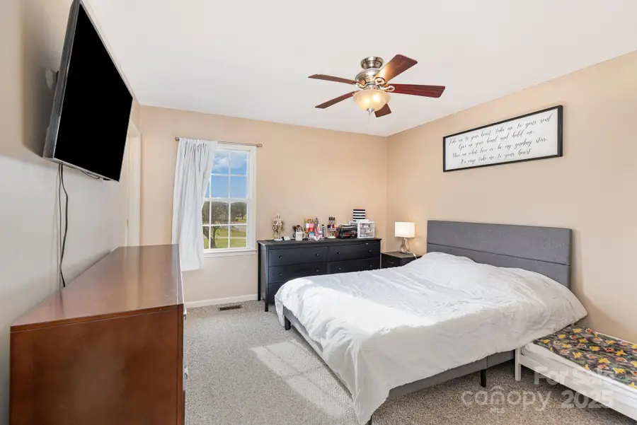 2039 Rocketts Way, Newton, NC 28658 - Image #3