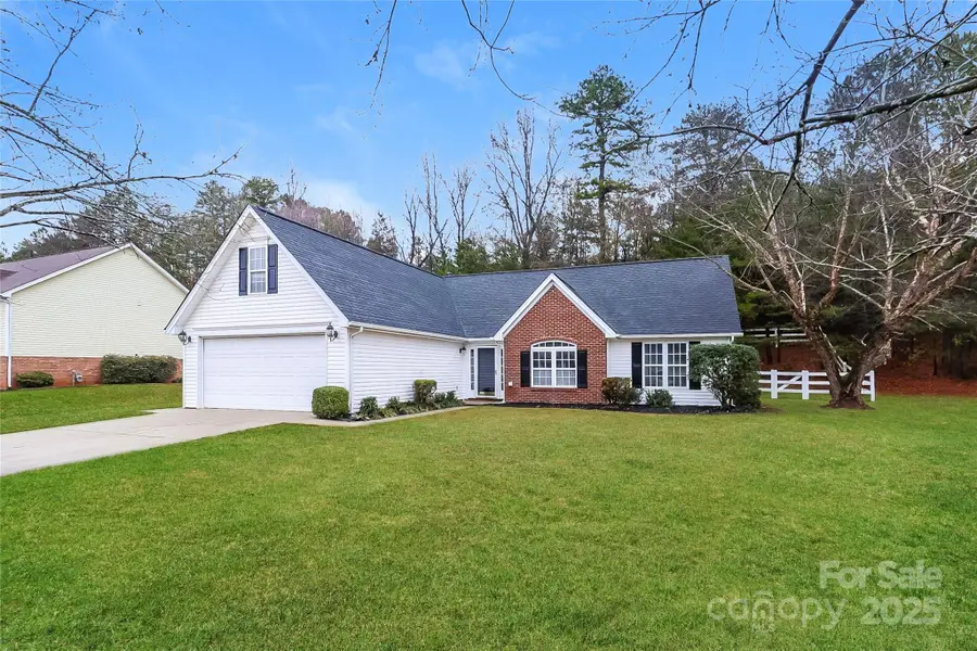 124 Autumn Woods Boulevard, Mount Holly, NC 28120 - Image #2