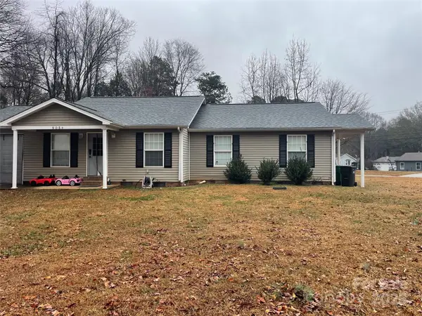 905 Peachtree Road, Charlotte, NC 28216