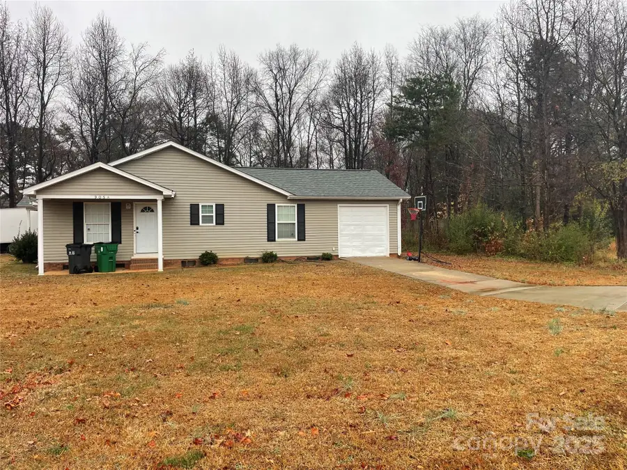 905 Peachtree Road, Charlotte, NC 28216 - Image #2