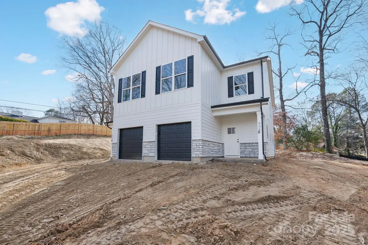 605 Coulwood Drive, Charlotte, NC 28214 - Image #1
