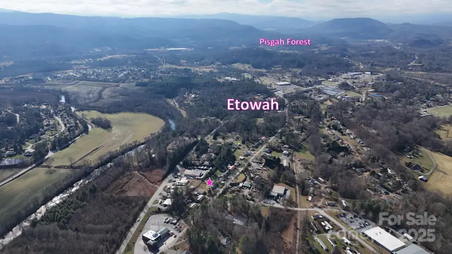 143 Morgan Road, Hendersonville, NC 28739 - Image #2