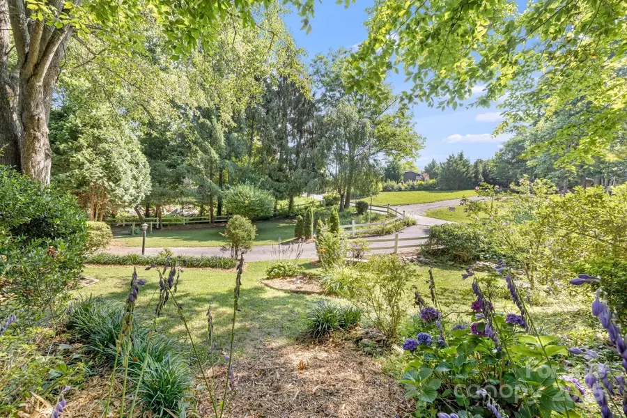 19 Timbers Edge Lane, Fairview, NC 28730 - Image #3