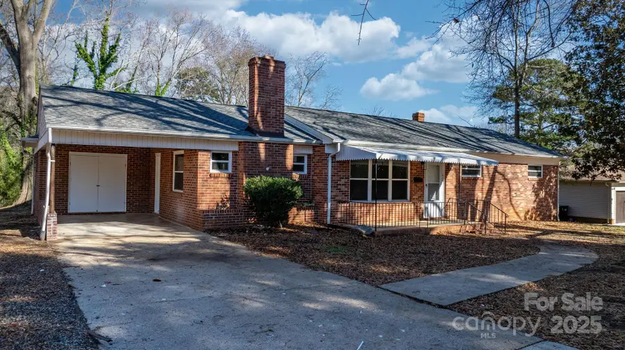 411 20th Avenue Ne, Hickory, NC 28601 - Image #2