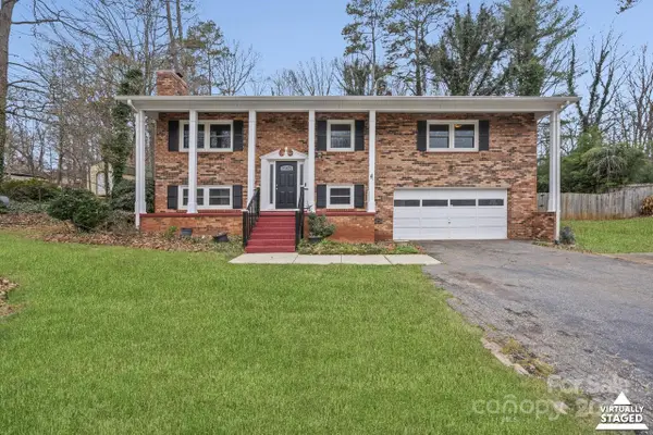 118 Brookmeade Drive, Statesville, NC 28625