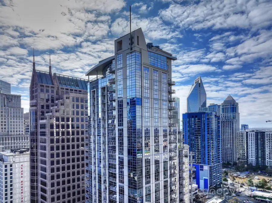 333 W Trade Street #1903, Charlotte, NC 28202 - Image #2