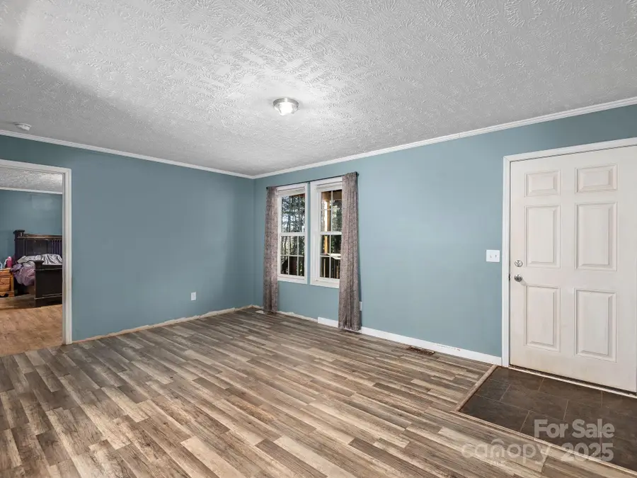 92 Suncrest Drive, Mars Hill, NC 28754 - Image #2