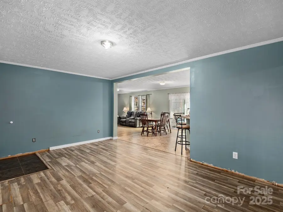 92 Suncrest Drive, Mars Hill, NC 28754 - Image #3