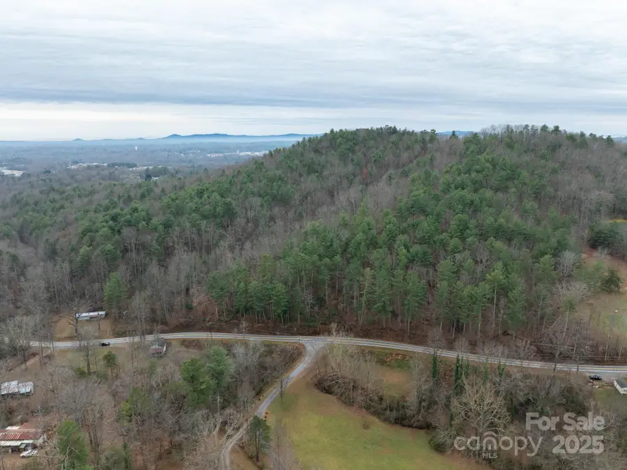 1864 Starcross Road, Lenoir, NC 28645 - Image #3