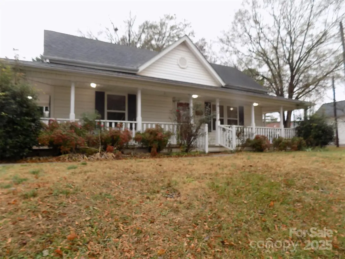 812 E Catawba Street, Belmont, NC 28012 - Image #1
