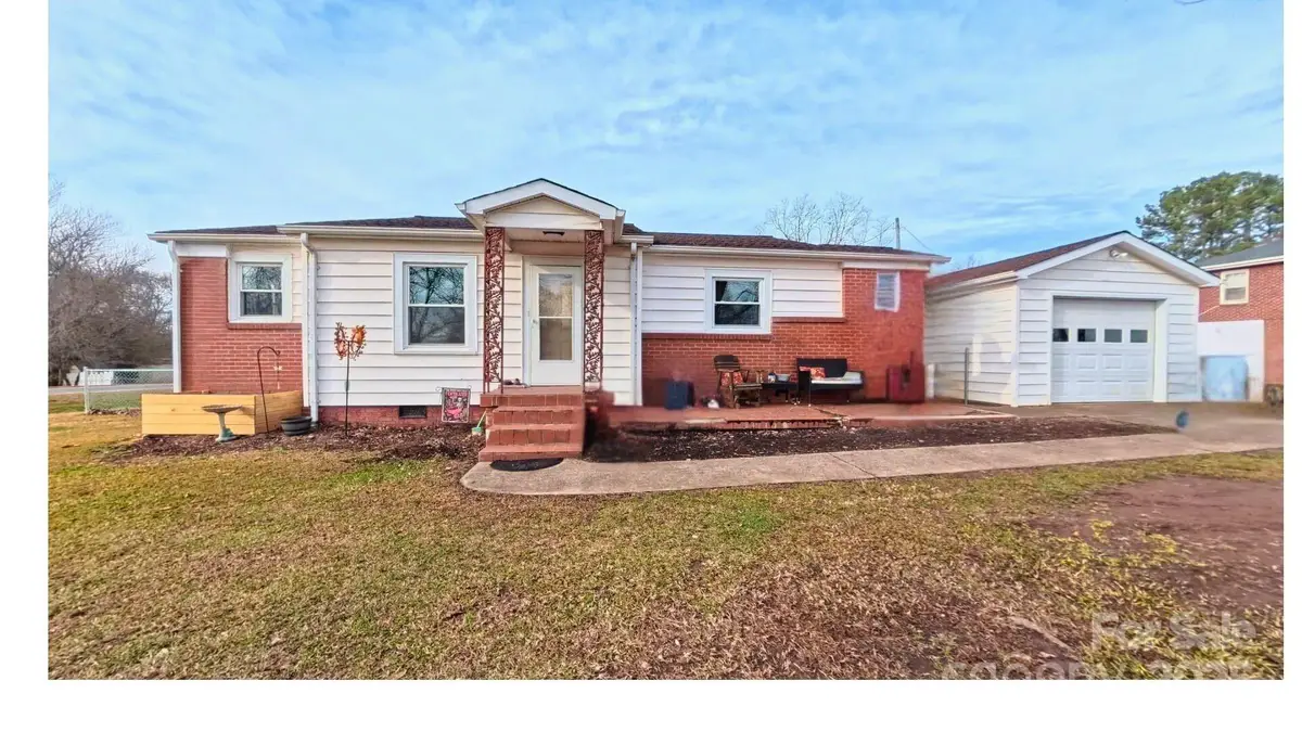 428 Kelly Road, Forest City, NC 28043 - Image #1