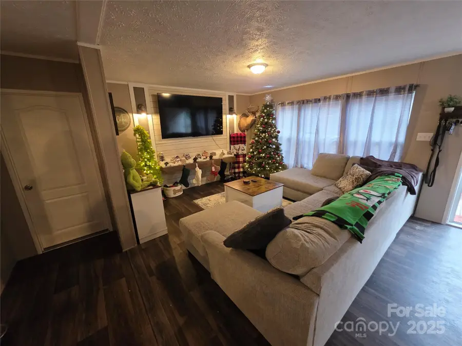 3946 E North Corner Road, Lancaster, SC 29720 - Image #3