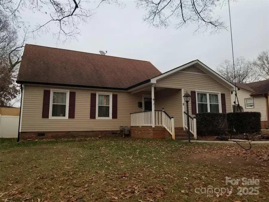 372 Aycock Street Ne, Concord, NC 28025 - Image #2