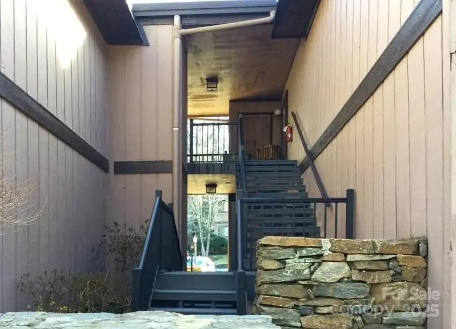 33 Lake Drive #G-8, Hendersonville, NC 28739 - Image #3