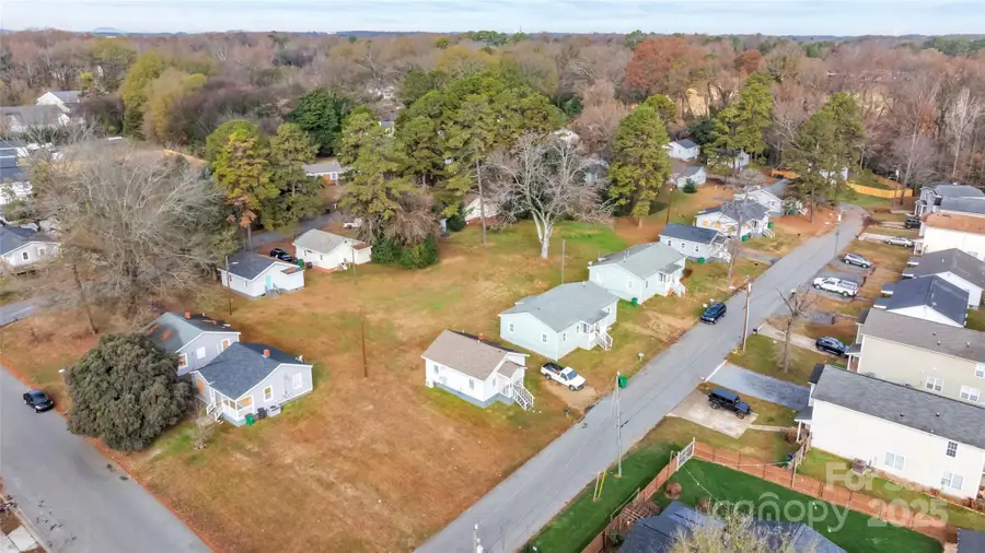2507 Eddington Street, Charlotte, NC 28208 - Image #3
