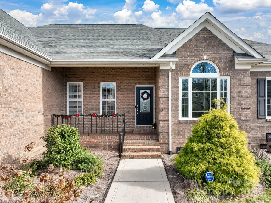 724 King Fredrick Lane Sw, Concord, NC 28027 - Image #2