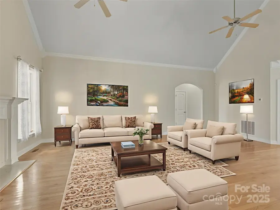 724 King Fredrick Lane Sw, Concord, NC 28027 - Image #3