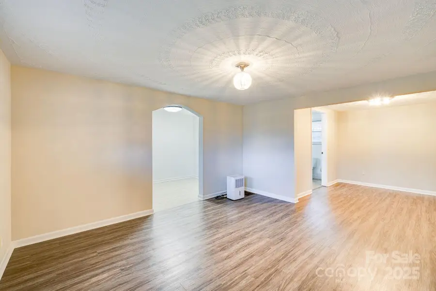 1510 1st Street Place Se, Hickory, NC 28602 - Image #2