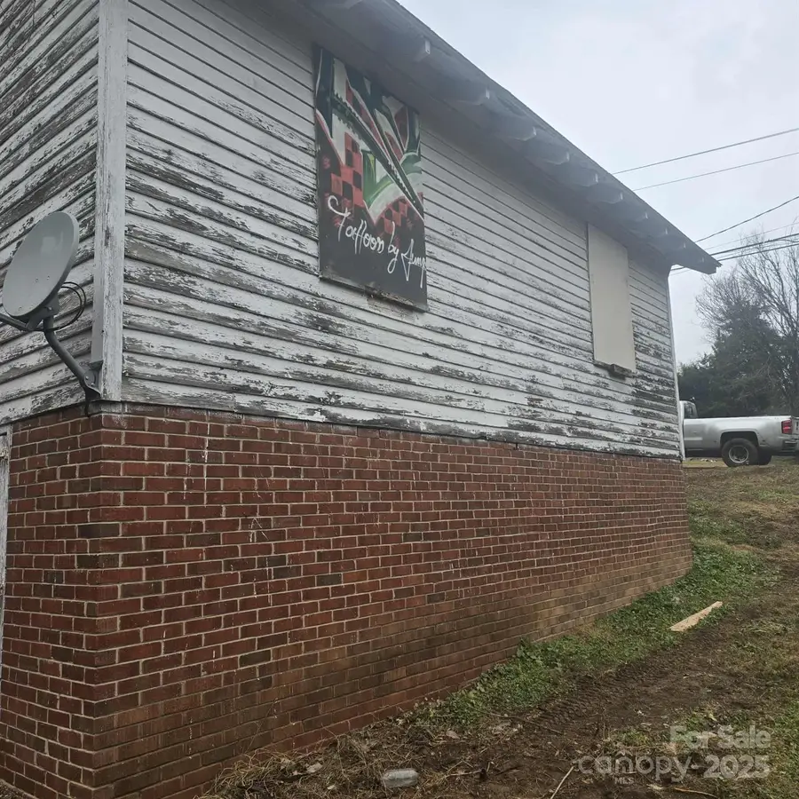 709 Sherman Street, Badin, NC 28009 - Image #2
