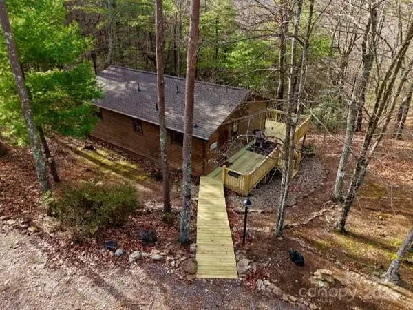 8550 Faraway Drive, Connelly Springs, NC 28612