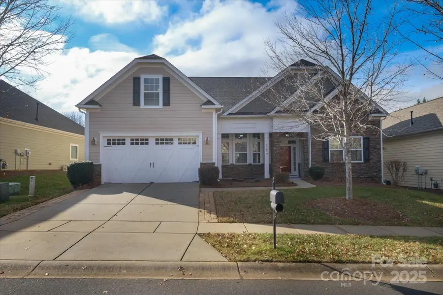 8928 Carneros Creek Road, Charlotte, NC 28214 - Image #2