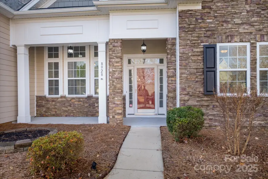 8928 Carneros Creek Road, Charlotte, NC 28214 - Image #3