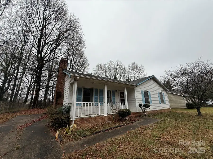 5724 Glenshire Court, Charlotte, NC 28269 - Image #3