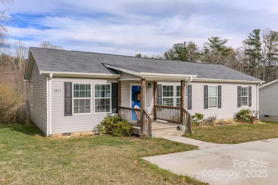 1471 Howard Gap Loop Road, Flat Rock, NC 28731 - Image #2