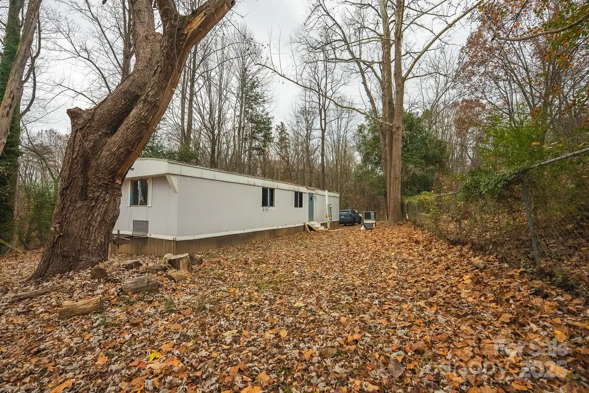 9336 Pinewood Avenue, Charlotte, NC 28214 - Image #1