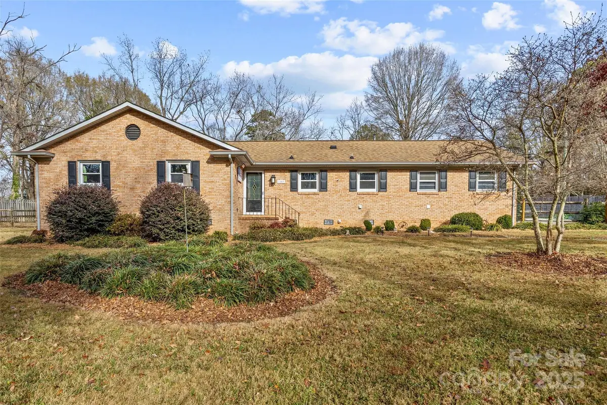 1419 Marlwood Circle, Charlotte, NC 28227 - Image #1