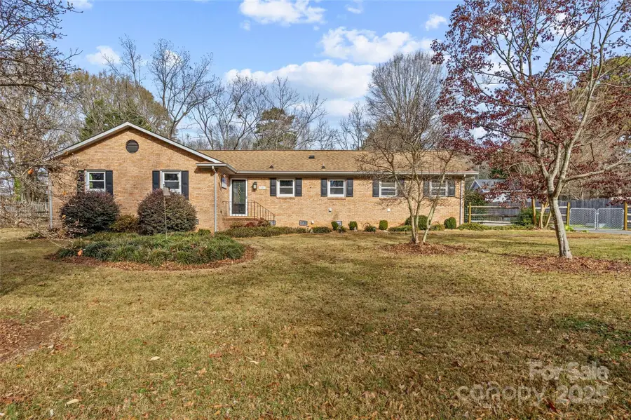 1419 Marlwood Circle, Charlotte, NC 28227 - Image #2