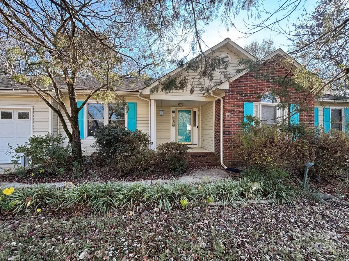 2645 Saddlewood Circle Sw, Concord, NC 28027 - Image #1